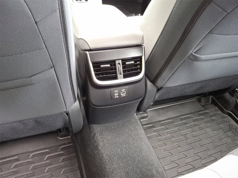 Used 2025 Subaru Legacy Premium image 11