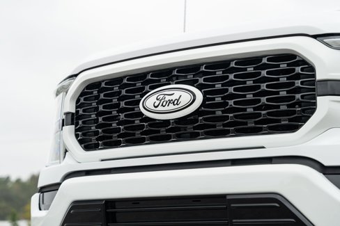 Used 2023 Ford F150 XL w/ Trailer Tow Package image 10