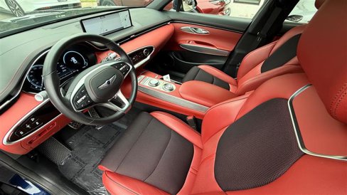 Used 2024 Genesis GV70 2.5T w/ Sport Prestige Package image 9