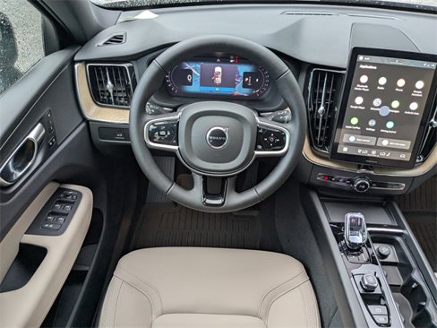 New 2026 Volvo XC60 B5 Plus w/ Climate Package image 17