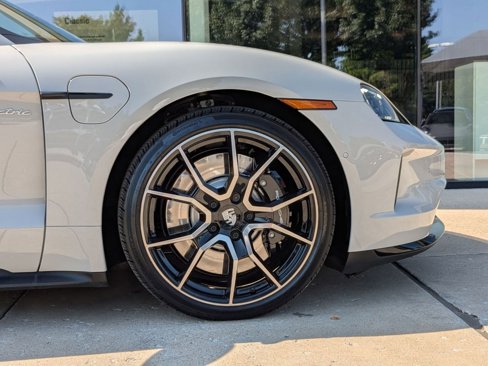 Certified 2025 Porsche Taycan 4S image 11