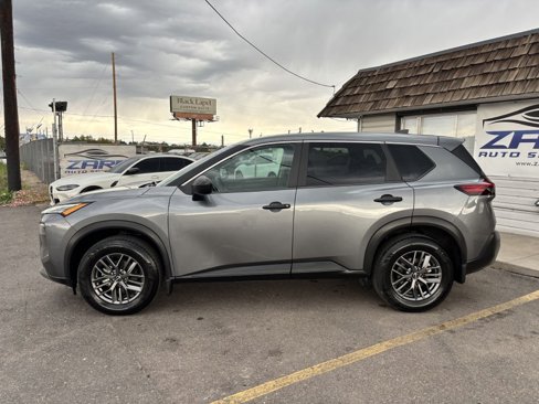 Used 2023 Nissan Rogue S image 4