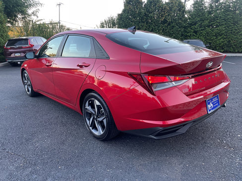 Used 2023 Hyundai Elantra SEL w/ Convenience Package image 7
