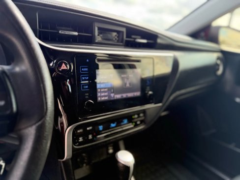 Used 2019 Toyota Corolla LE image 17