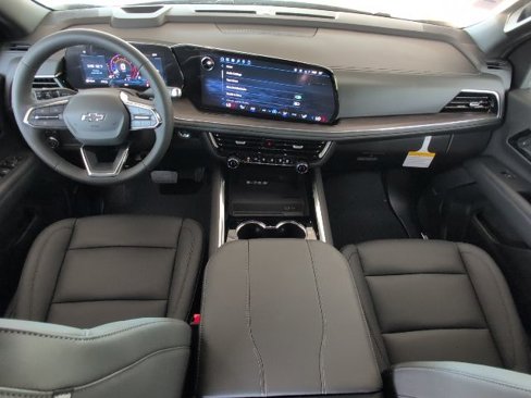 New 2026 Chevrolet Suburban Z71 w/ Comfort Package image 5