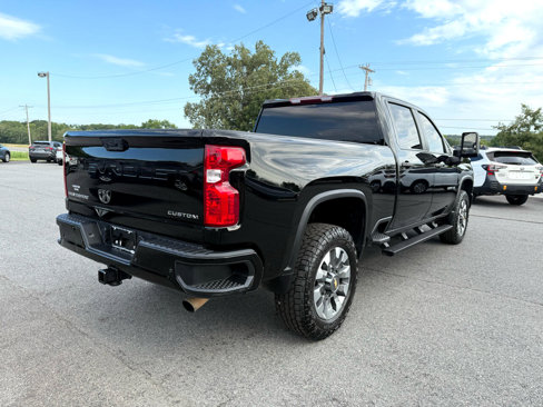 Used 2024 Chevrolet Silverado 2500 Custom w/ Custom Value Package image 6