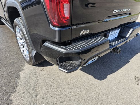 Used 2024 GMC Sierra 1500 Denali image 16