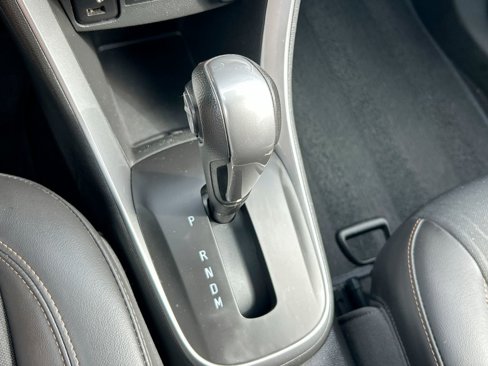 Certified 2022 Chevrolet Trax LT w/ LT Convenience Package image 17