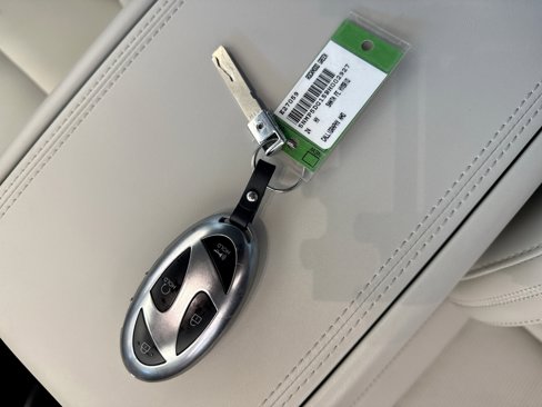 Used 2024 Hyundai Santa Fe Calligraphy image 12