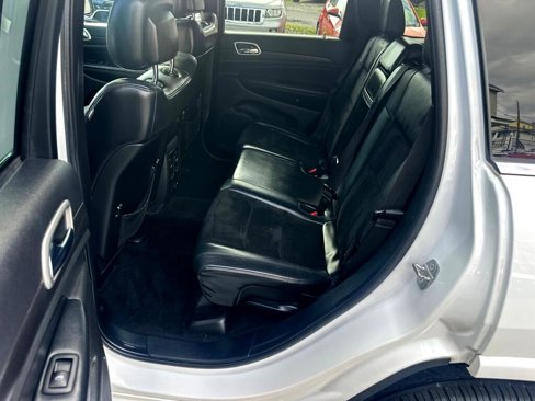 Used 2015 Jeep Grand Cherokee Altitude image 25