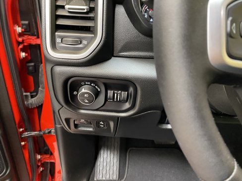 Used 2025 RAM 1500 Lone Star image 35