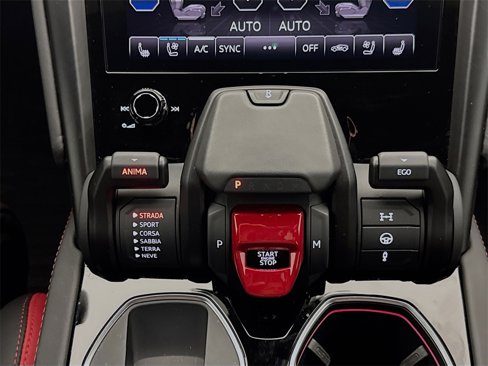Used 2023 Lamborghini Urus S image 17