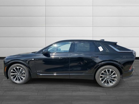 New 2026 Cadillac Lyriq Premium Sport image 2