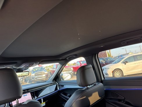 New 2025 Jeep Wagoneer Limited w/ Comfort Package image 9