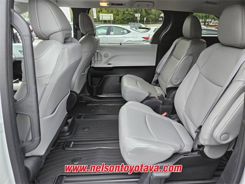 New 2025 Toyota Sienna XLE w/ XLE Plus Package image 6