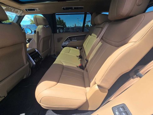 New 2025 Land Rover Range Rover Long Wheelbase SE image 20