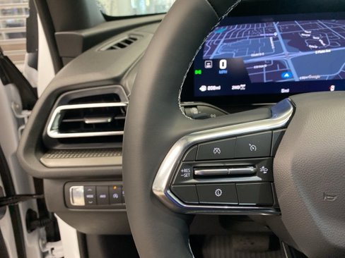 New 2026 Chevrolet Traverse LT w/ Driver Confidence Package image 15