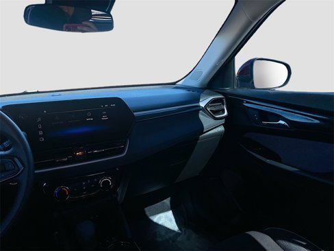 Used 2025 Chevrolet TrailBlazer LT w/ Driver Confidence Package image 21