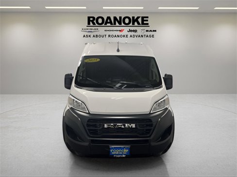 Used 2025 RAM ProMaster 2500 w/ Storage Group image 12