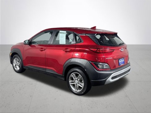 Used 2023 Hyundai Kona SE image 8