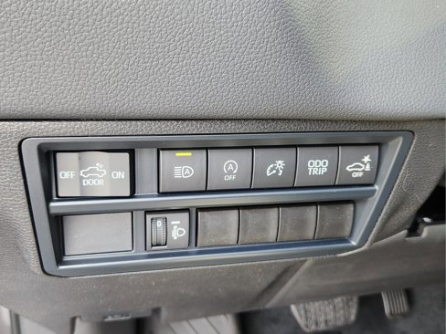 New 2025 Toyota Tundra Limited image 17