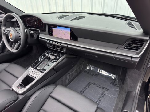 Used 2025 Porsche 911 Carrera image 14