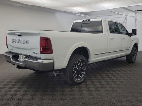 Used 2025 RAM 3500 Limited image 7