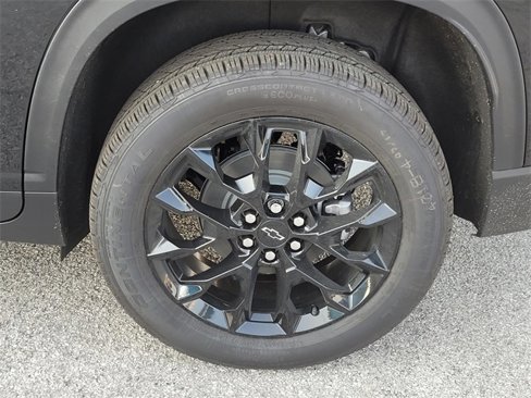 New 2026 Chevrolet Traverse LT w/ Midnight/Sport Edition image 4