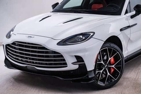 New 2025 Aston Martin DBX 707 image 4
