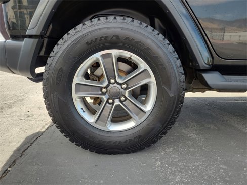 Used 2020 Jeep Wrangler Unlimited Sahara image 18