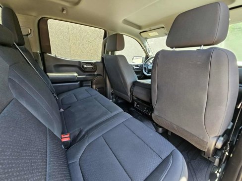 Used 2020 Chevrolet Silverado 1500 Custom w/ Custom Value Package image 14