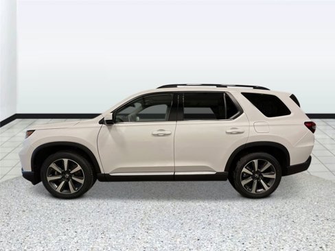 New 2025 Honda Pilot Touring image 6