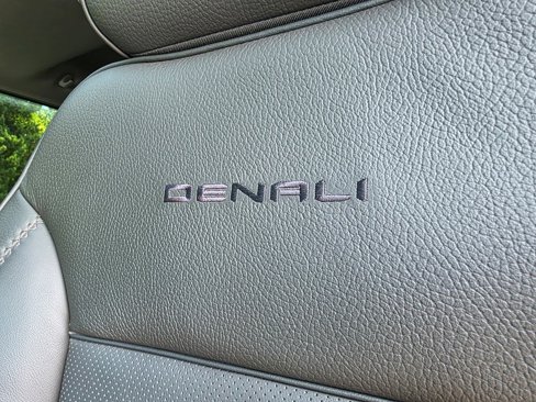 Certified 2024 GMC Sierra 1500 Denali w/ Denali Reserve Package image 11