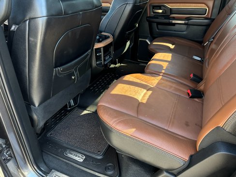 Used 2022 RAM 3500 Limited image 31