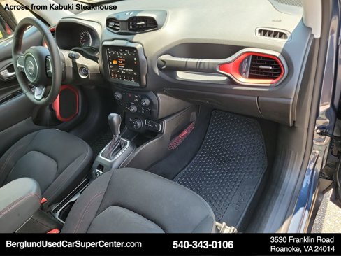 Used 2023 Jeep Renegade Trailhawk image 17