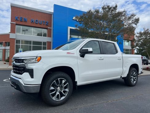 New 2026 Chevrolet Silverado 1500 LT image 1