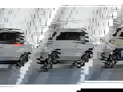 New 2026 Mercedes-Benz GLS 580 4MATIC image 17