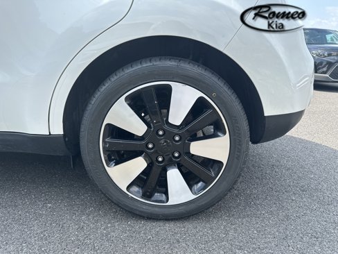 Used 2019 Kia Soul + image 32