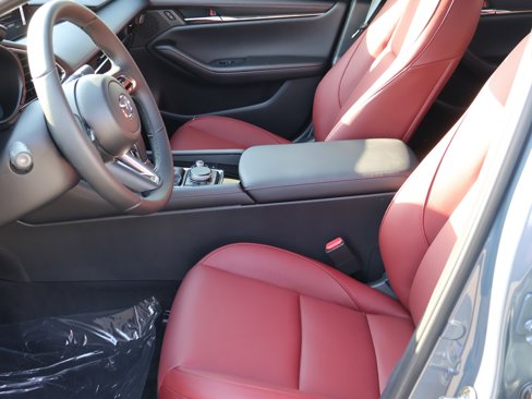 New 2026 MAZDA MAZDA3 Carbon w/ Appearance Package image 39