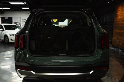 Used 2025 Kia Sorento EX image 7