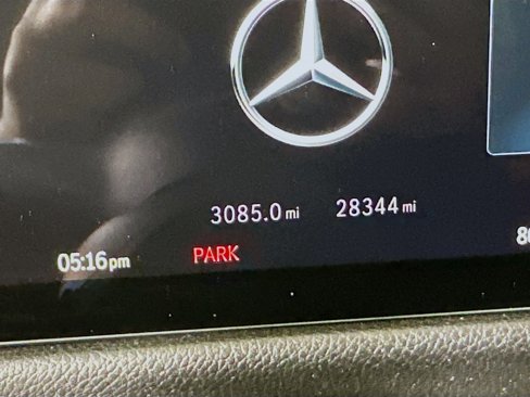 Used 2024 Mercedes-Benz GLB 250 4MATIC image 19