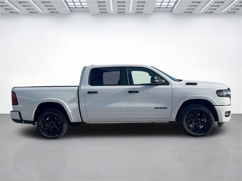 New 2026 RAM 1500 2WD Crew Cab image 2
