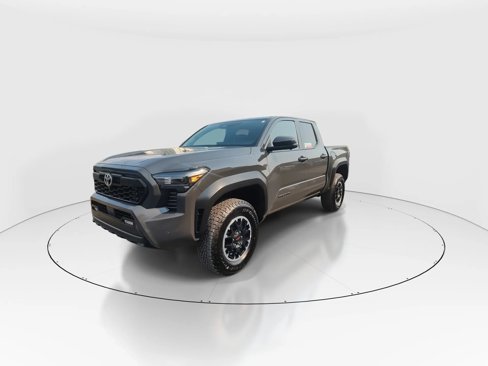 Used 2024 Toyota Tacoma TRD Off-Road image 4