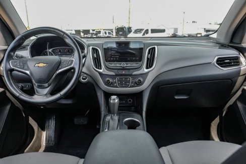 Used 2020 Chevrolet Equinox LT image 19