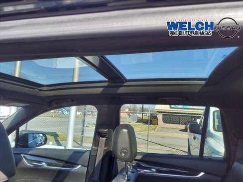 Used 2021 Cadillac XT6 Premium Luxury image 10