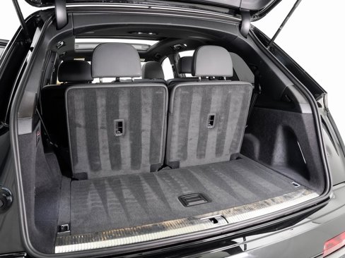 Certified 2025 Audi Q7 3.0T Prestige image 26