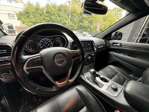 Used 2020 Jeep Grand Cherokee Overland image 11
