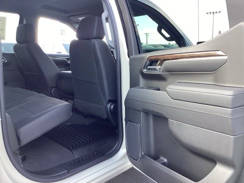 New 2026 GMC Sierra 1500 SLE w/ Preferred Package image 31