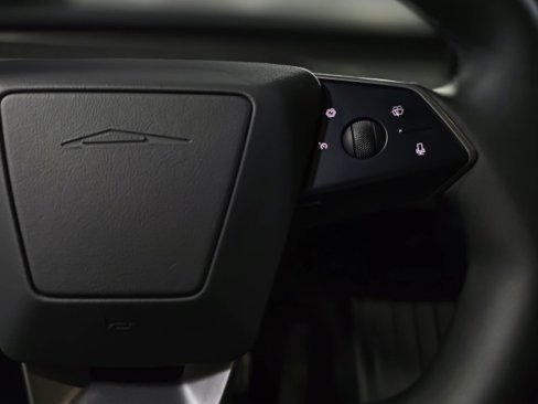 Used 2024 Tesla Cybertruck AWD Crew Cab image 33