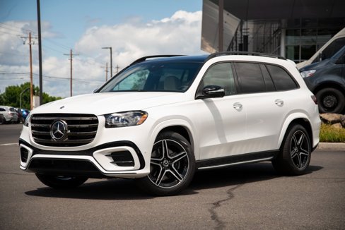Used 2025 Mercedes-Benz GLS 450 4MATIC image 1